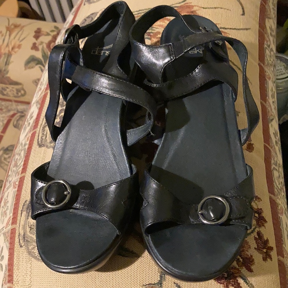 Dansko comfy black platform sandal size 38